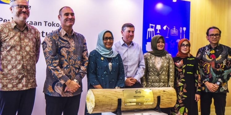 Toko IKEA Sentul City Resmi Dibuka