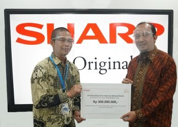 APenyerahan Donasi Secara Simbolis oleh Bp. Andry Adi Utomo