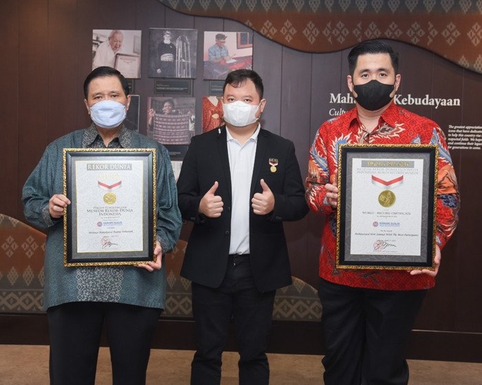 Kenari Djaja Raih MURI, atas Rekor Webinar Arsitektur Peserta Terbanyak 2 a3097d9ea-5f08-41c5-ba09-e5f5243ebc66