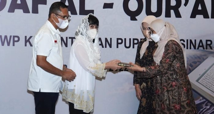 YMSML Wakafkan Ribuan Al-Qur’an Kepada