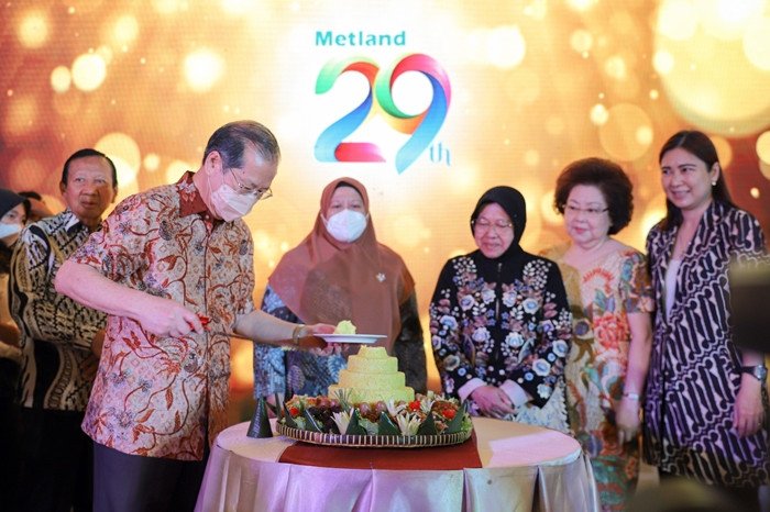 a71d0c37e-b89c-48db-8851-a17a538f8298