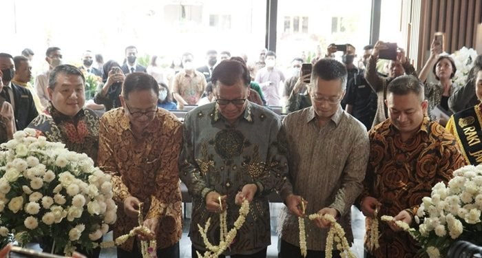 Whiz Luxe Hotel Spazio Surabaya, Kini Hadir