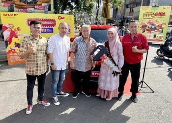 Sharp Indonesia Serahkan Hadiah 2 Unit Mobil Kepada Pemenang