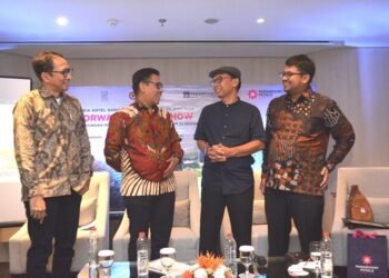 Tampak dalam gambar (Kiri-Kanan) Henry Napitupulu, Direktur Planning & Design Paramount Land, M. Nawawi, Presiden Direktur Paramount Land, dan Yayat Supriatna, Pengamat Perkotaan dan Bayu Nurbaya, Direktur Bisnis Koridor Jalan Tol, PT Jasamarga Related Business (JMRB).