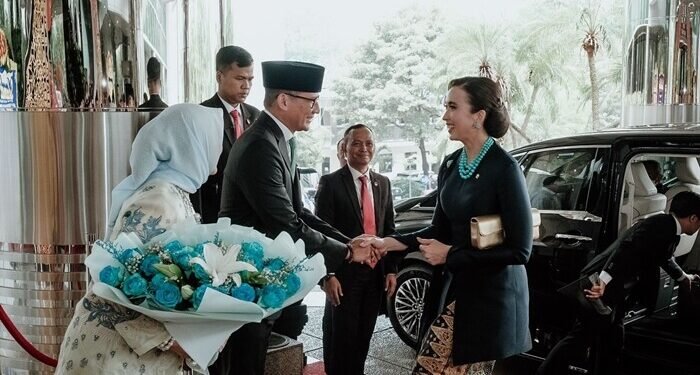 Serah Terima Jabatan Menteri Pariwisata dan Menteri Ekonomi Kreatif 1 Serah Terima Jabatan Menteri Pariwisata dan Menteri Ekonomi Kreatif