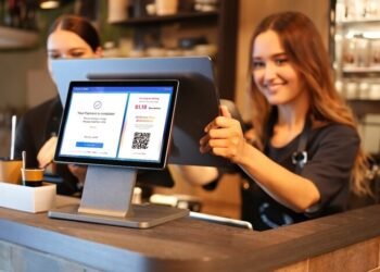 Living Lab Ventures (LLV) Berinvestasi di Liven