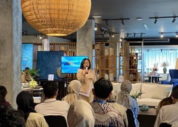 “Tropical Harmony” kolaborasi KANA Furniture  dengan Rendy D. Putra.