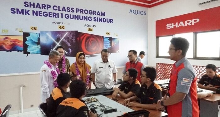 Sharp Indonesia Siapkan Tenaga Kerja Berkualitas