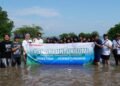 Sharp Indonesia Tanam Pohon Mangrove di Pulau Tunda